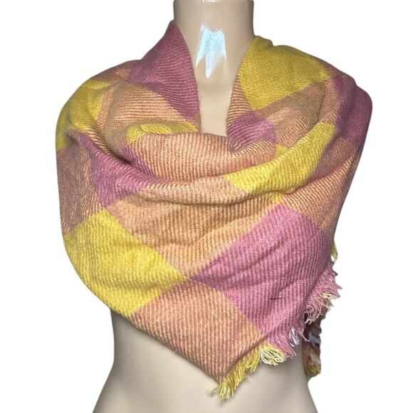 David and Young Triangle Scarf Wrap Shawl Yellow Orange Plaid NWT - Picture 1 of 7